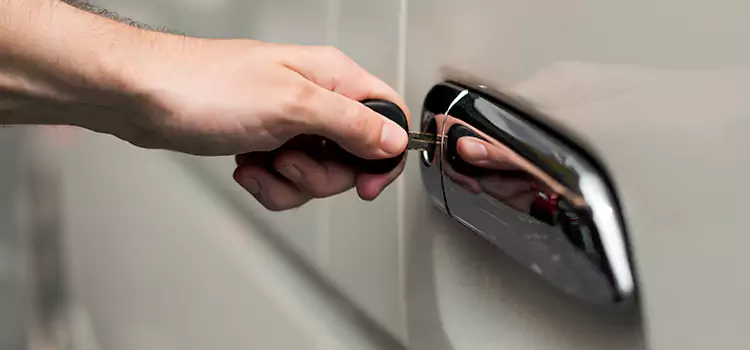 Why Choose Our Auto Locksmith Team in Paramus, NJ?